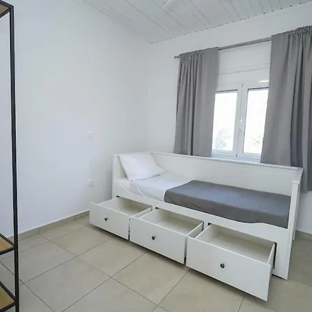 Dolce Far Niente In Greece